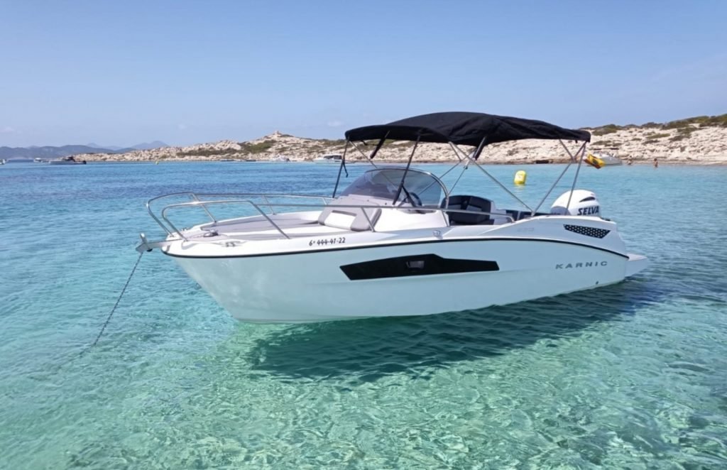 Barcos Karnic venta en Girona